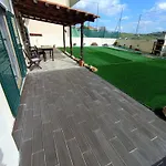 Agroturismo - Ou - Estacionamento A Porta *
