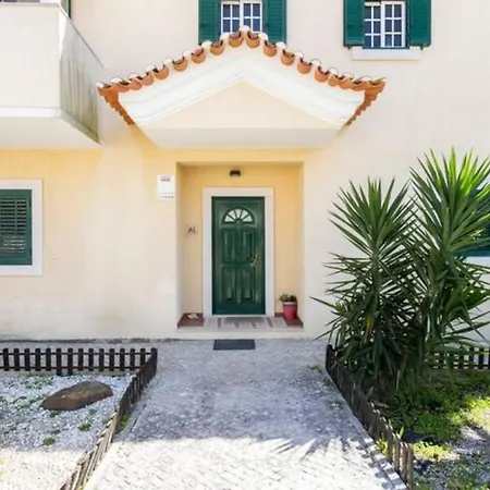 Sossego E Tranquilidade-valley Guest House-perto De Lisboa-estacionamento A Porta Do *