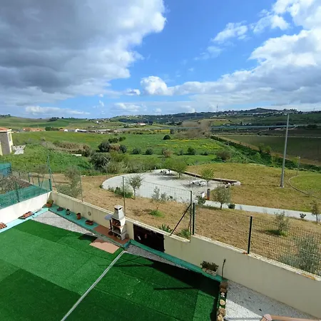 Sossego E Tranquilidade-valley Guest House-perto De Lisboa-estacionamento A Porta Do Bauernhof Arruda dos Vinhos