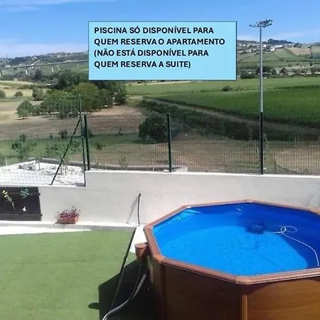 - Ou - Estacionamento A Porta