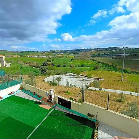 Agroturismo - Ou - Estacionamento A Porta Arruda dos Vinhos
