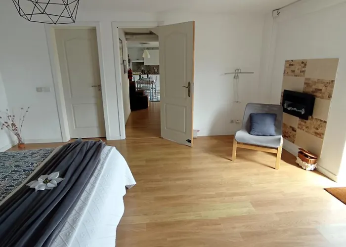 农家乐 - Ou - Estacionamento A Porta