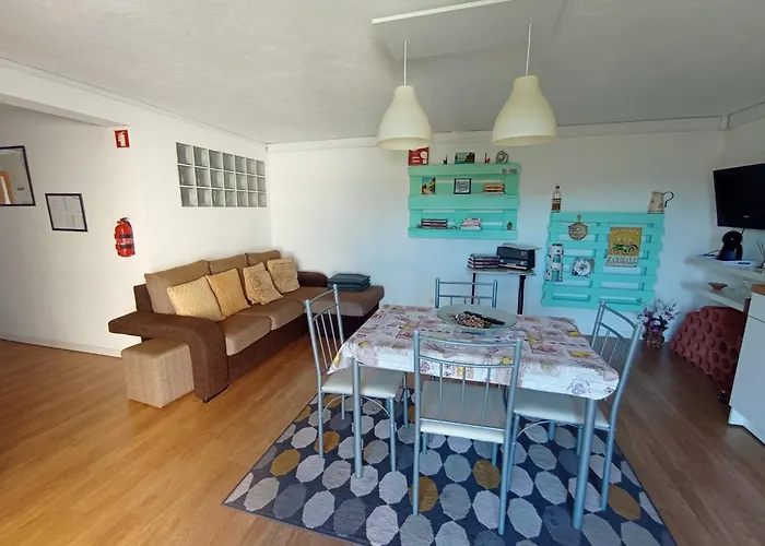 - Ou - Estacionamento A Porta 阿鲁达杜什维纽什